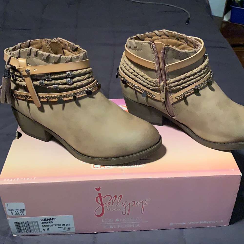 Women’s booties